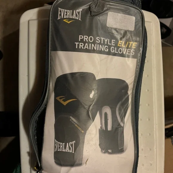 Everlast Pro Style Elite Training Gloves - Picture 2 of 5